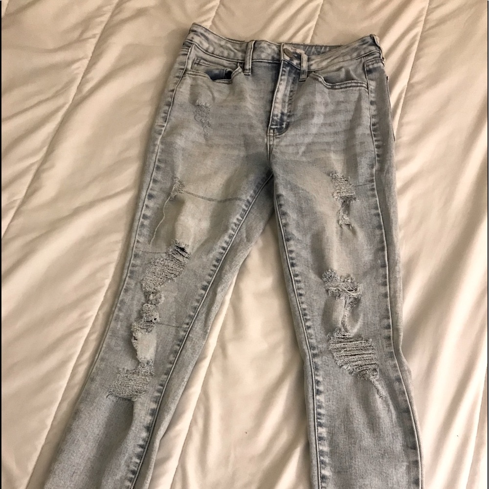 Skinny ripped jeans in great condition